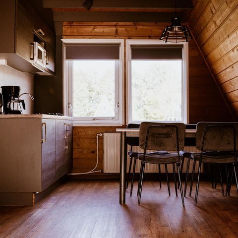 VAKANTIEHUIS 48 personen - Groepsverblijf Kapschuur + 8 vissershuisjes (48 personen)