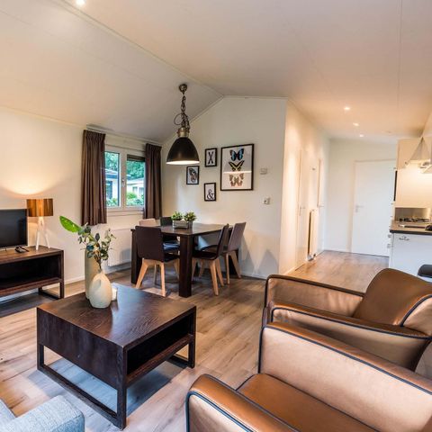 VAKANTIEHUIS 5 personen - Parel Wellness (Hottub)