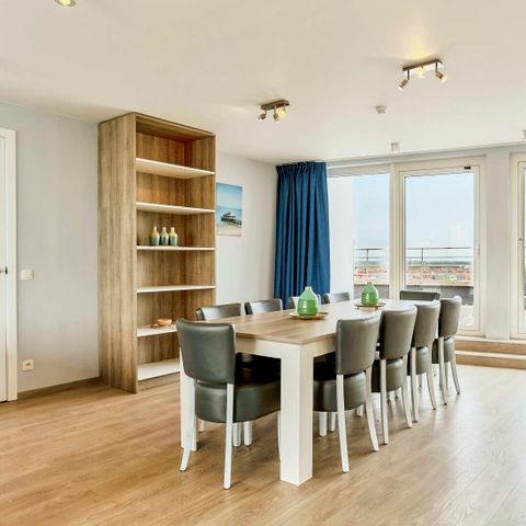 Groepsappartement 10 personen - Unieke penthouse met zeezicht