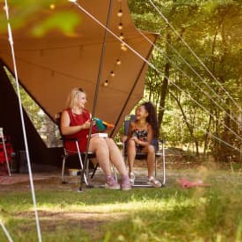 STAANPLAATS - Kampeer/Camperplaats