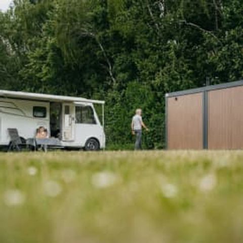 Kampeerplaats - Luxe privé sanitair