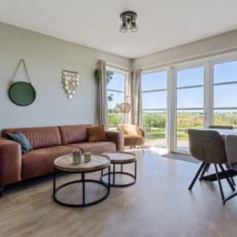 Chalet 6 personen - de Tjotter (max. 4 adults + 2 kids)