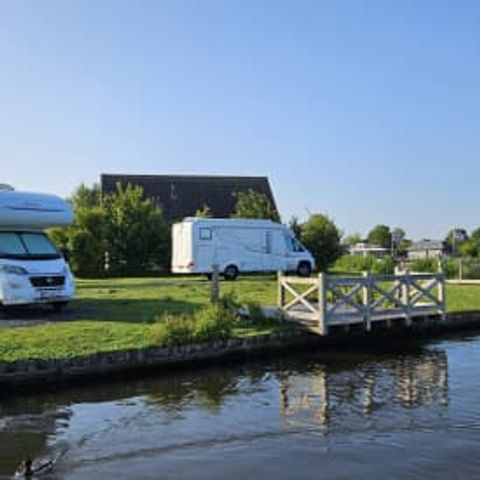 Kampeerplaats - Camper Comfortplaats