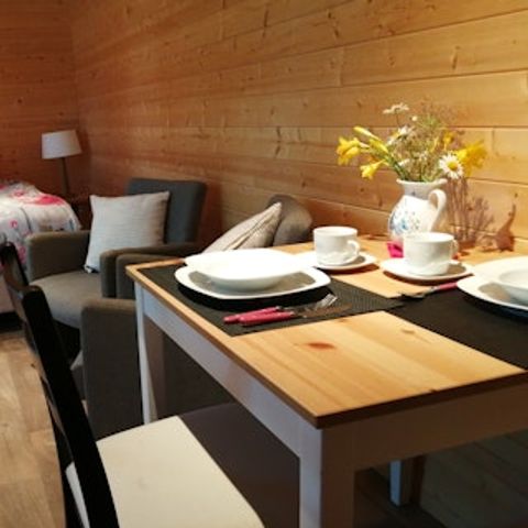 Stacaravan 2 personen - Woodlodge max. 2 adults (huisdiervriendelijk)