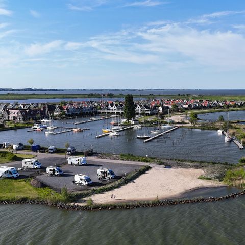 STAANPLAATS - Camperplaats Comfort