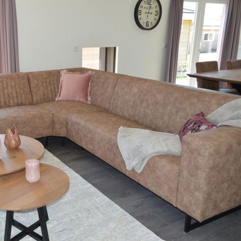 VAKANTIEHUIS 4 personen - Schaelsbergerbosch - 2 Badkamers, Sfeerhaard & Tuinhuis