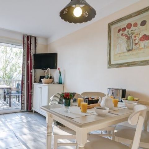 Vakantiehuis 5 personen - Huis 5 personen - 1 slaapkamer - Ruim terras (RUMM5P)
