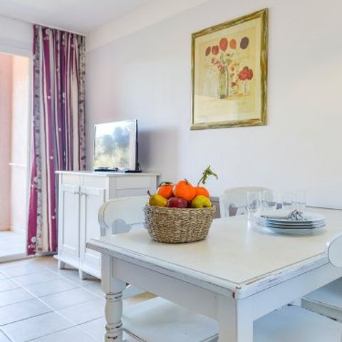 Studio 4 personen - Appartement 4 personen - 1 slaapkamer - Terras of balkon - ongeveer 35 m² (RUL24)