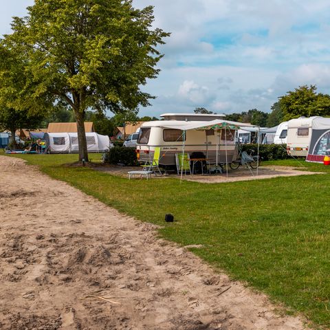 STAANPLAATS - Standaard