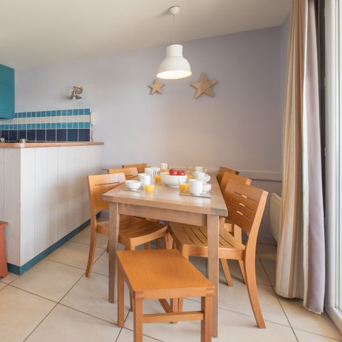 Appartement 7 personen - - 1 bedroom + 1 sleeping alcove - Terrace or balcony - Open sea view  - Seafront