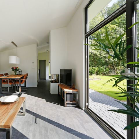 Bungalow 4 personen - Boslodge met privé sauna en hottub
