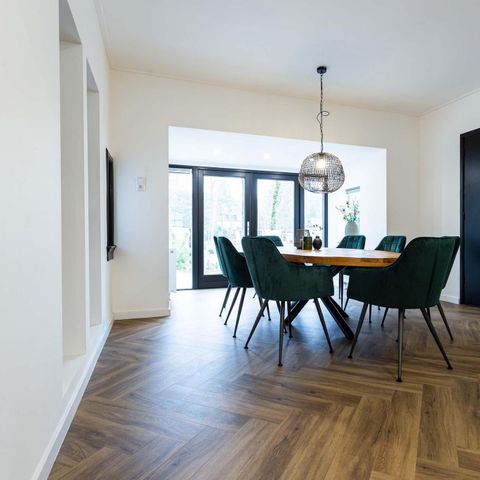 VAKANTIEHUIS 8 personen - Villa Wellness (Hottub)