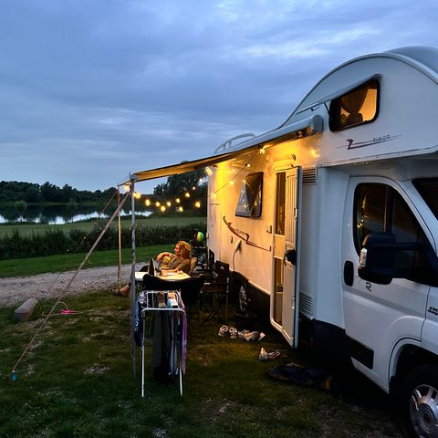 STAANPLAATS - Camperplaats Comfort