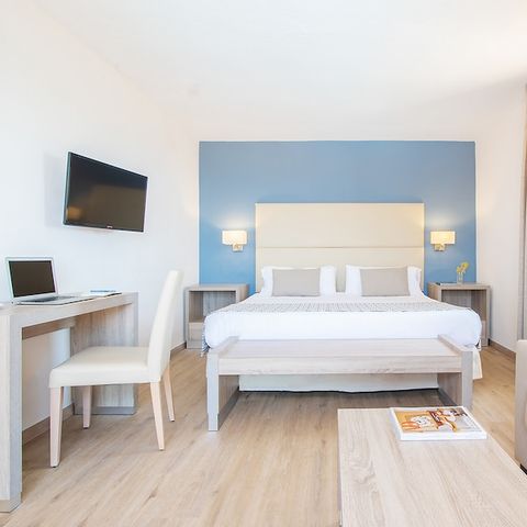 Hotelkamer 2 personen - Tweepersoons Superior - Terras - Uitzicht op zee - Ontbijt inbegrepen