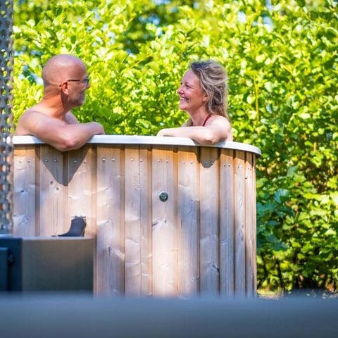 Safaritent 5 personen - Comfort met privé Hottub (4+1)