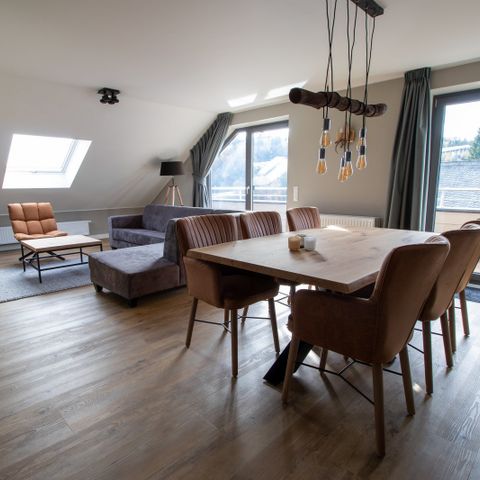 APPARTEMENT 5 personen - penthouse stijlvol met uitzicht