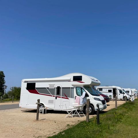 STAANPLAATS - Camper Comfort