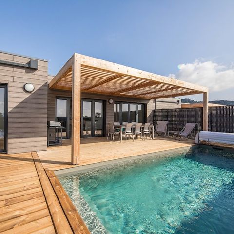 VAKANTIEHUIS 8 personen - - 4 bedrooms - Air conditioned - 7m private swimming pool - Terrace