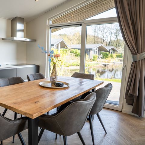 VAKANTIEHUIS 6 personen - Molenhuys Waterzicht Premium met Hottub 