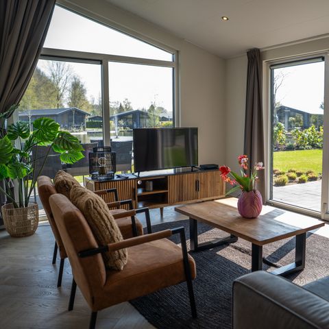 VAKANTIEHUIS 6 personen - Molenhuys Waterzicht Premium met Hottub 