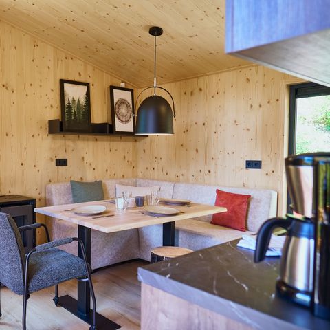 Accommodatie 4 personen - Luxe boomhut met glijbaan