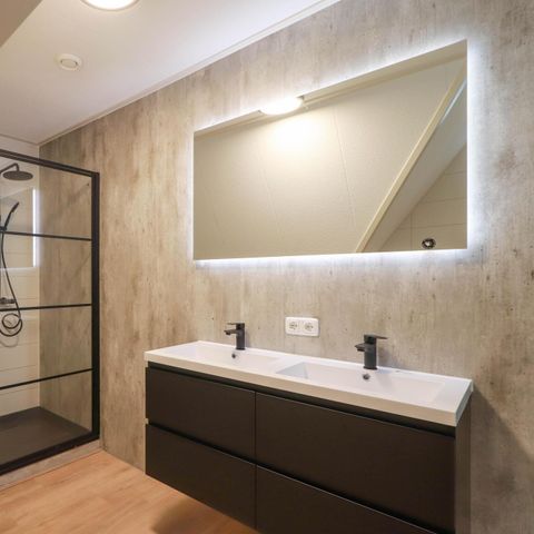 VAKANTIEHUIS 10 personen - Beachvilla Royaal met Wellness bubbelbad & Sauna