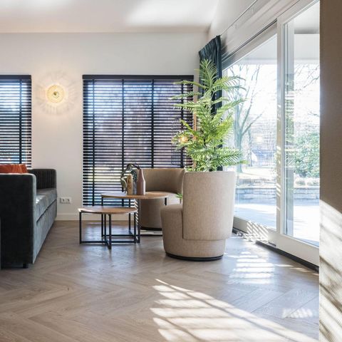 Groepsaccommodatie 18 personen - Wellness Villa met 2 Sauna's, Jacuzzi & Grill Kota