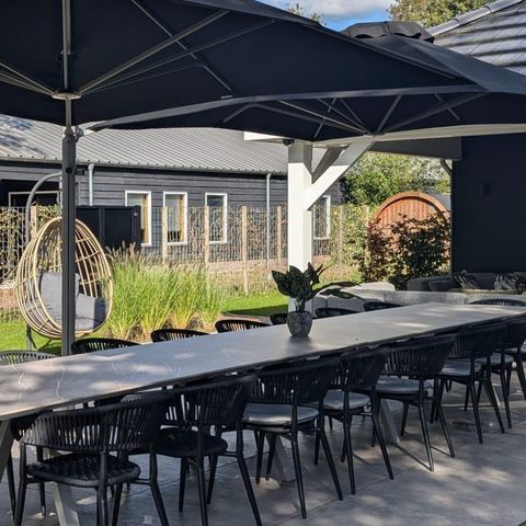 Groepsaccommodatie 18 personen - Wellness Villa met 2 Sauna's, Jacuzzi & Grill Kota