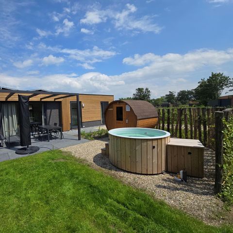VAKANTIEHUIS 4 personen - Amalia met sauna en hottub