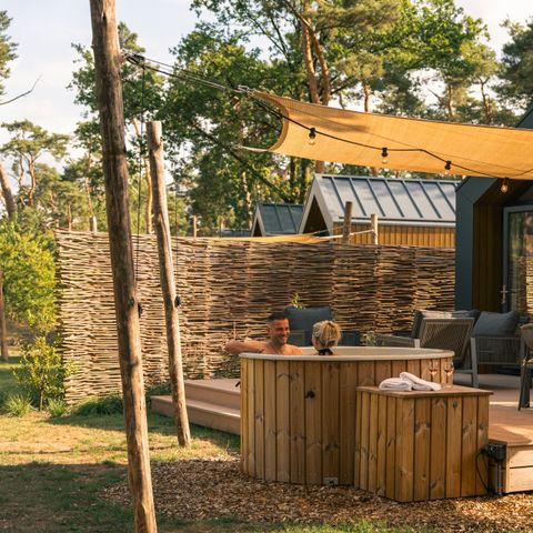 LODGE 6 personen - Boslodge met hottub & sauna