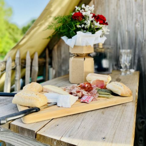 UNIEKE ACCOMMODATIE 2 personen - Drijvende meerhut