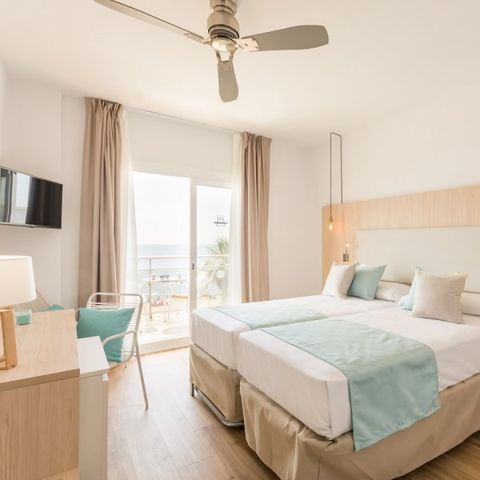 Hotelkamer 1 persoon - Balkon - Ontbijt inbegrepen