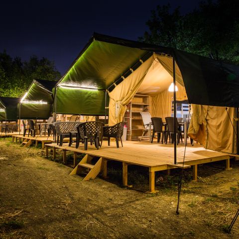 Safaritent 6 personen - incl. privé sanitair