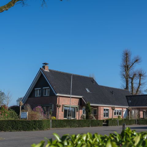 VAKANTIEHUIS 18 personen - Het Blankershuys met hottub en sauna