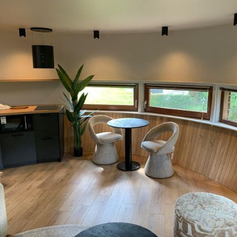 UNIEKE ACCOMMODATIE 2 personen - The Nutshell met hottub en sauna