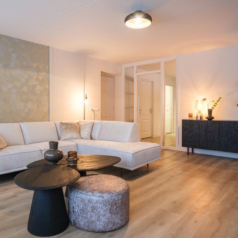 VAKANTIEHUIS 10 personen - Familiehuis Rheeze met jacuzzi