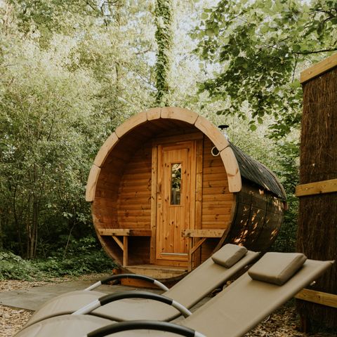 Bungalow 2 personen - Luxe bosrand loft met Hottub & Sauna