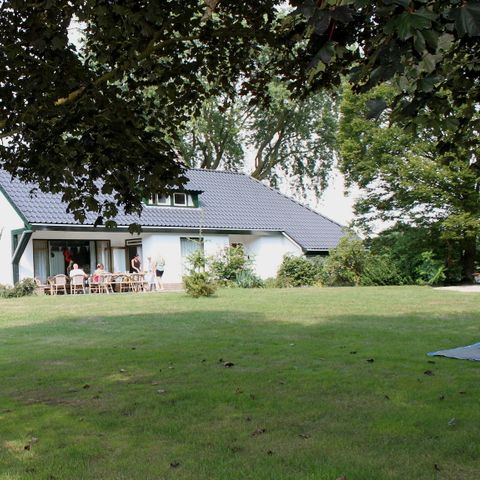 VAKANTIEHUIS 24 personen - 2Villa Wevershof 20+4
