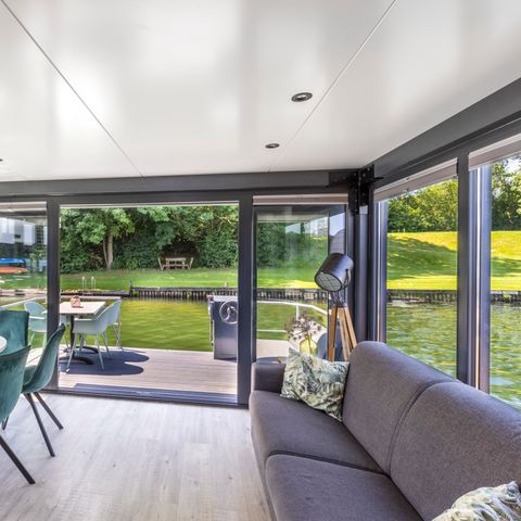 LODGE 6 personen - Houseboat met XL Hottub & Dakterras