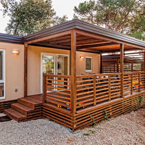 Stacaravan 6 personen - Mobile-home | Comfort XL | 3 slaapkamers | 6 pers | Verhoogd terras | 2 badkamers | Airconditioning | TV