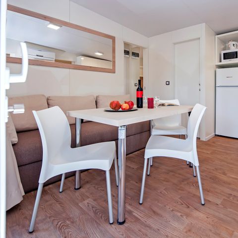 Stacaravan 6 personen - Mobile-home | Comfort XL | 3 slaapkamers | 6 pers | Verhoogd terras | 2 badkamers | Airconditioning | TV
